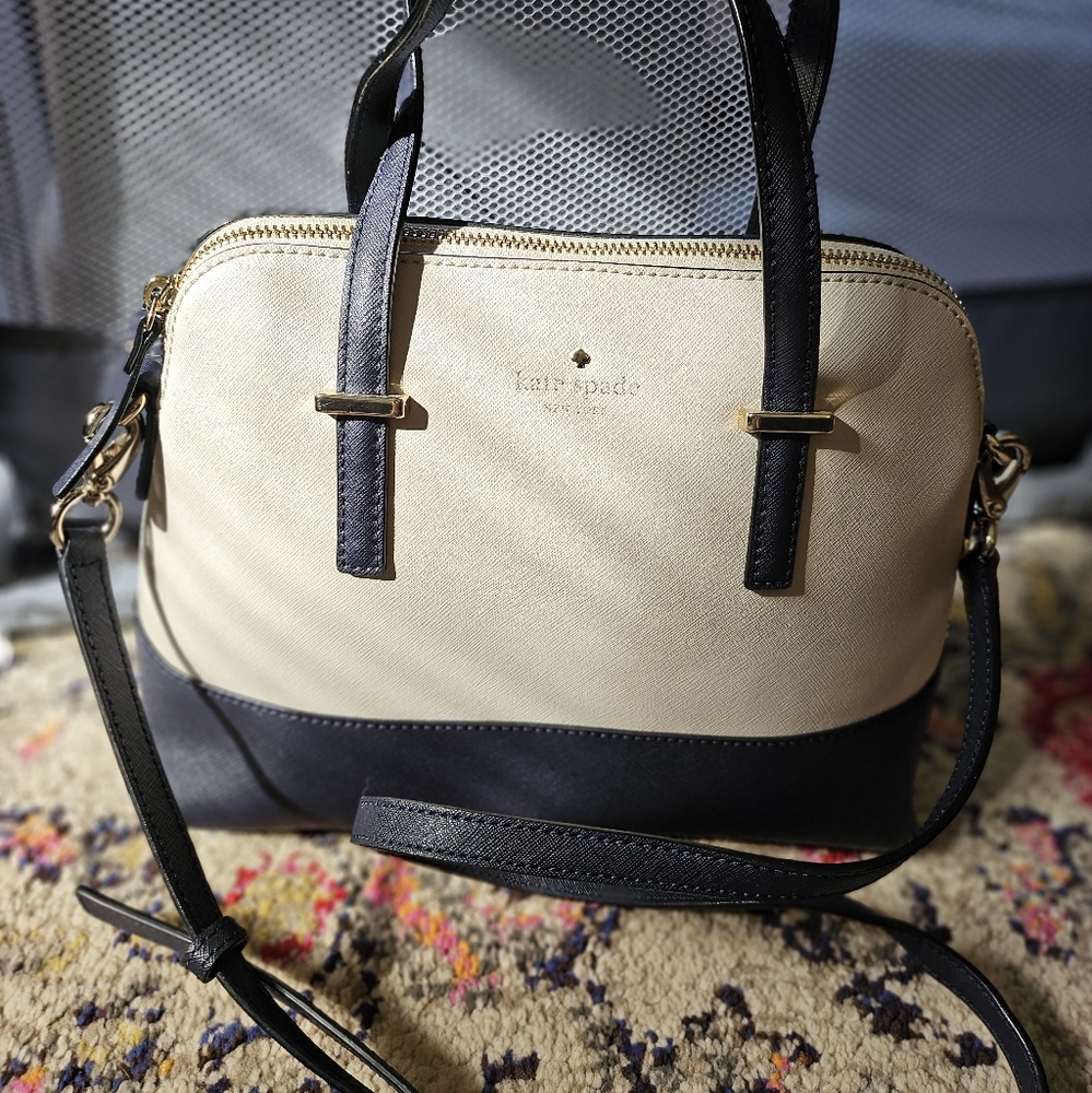 Kate Spade NY Cream/Navy crossbody/Handbag